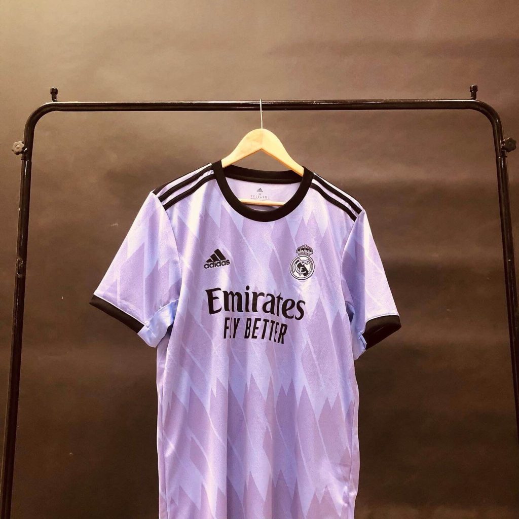 camisa reserva do Real Madrid